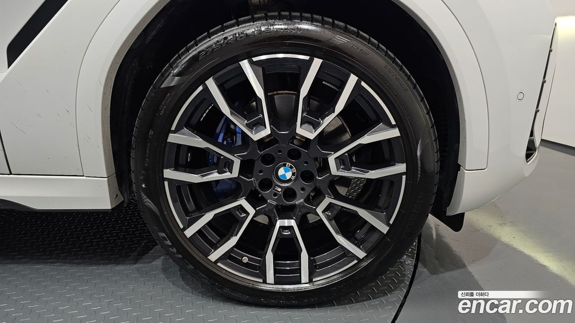 BMW X6 xDrive40i M Sport, 2024