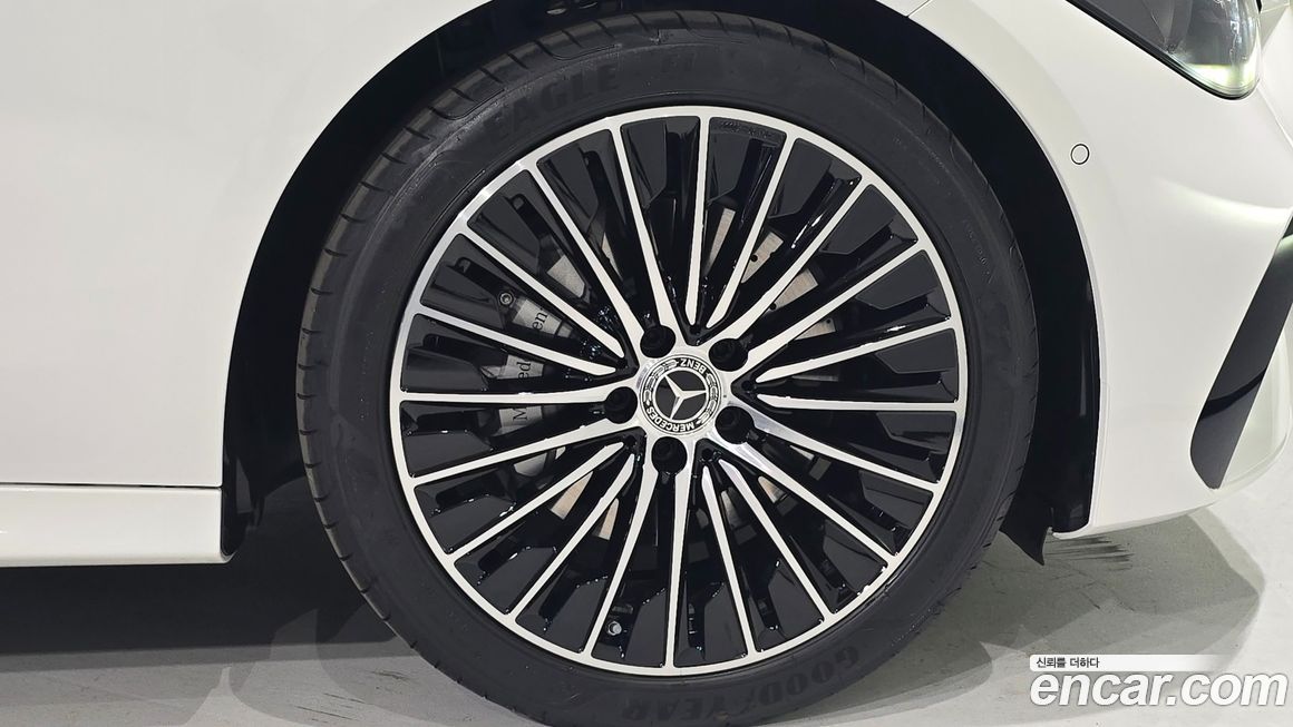 Mercedes-Benz CLE-Class CLE200 Coupe, 2026