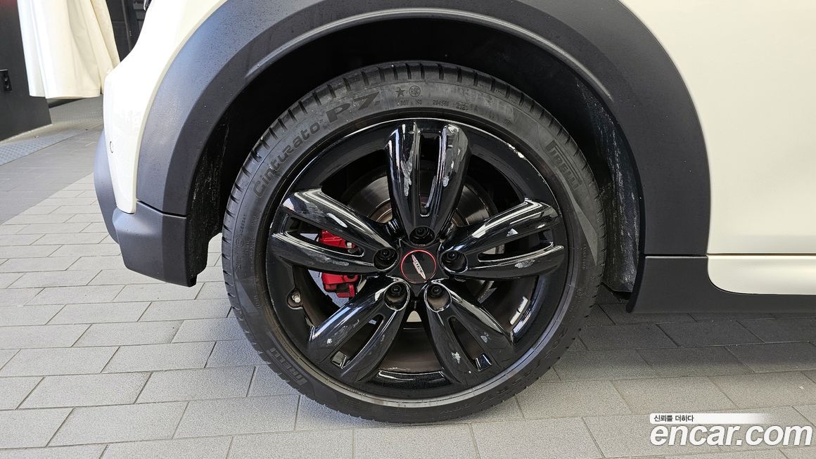 Mini Cooper Convertible JCW, 2022