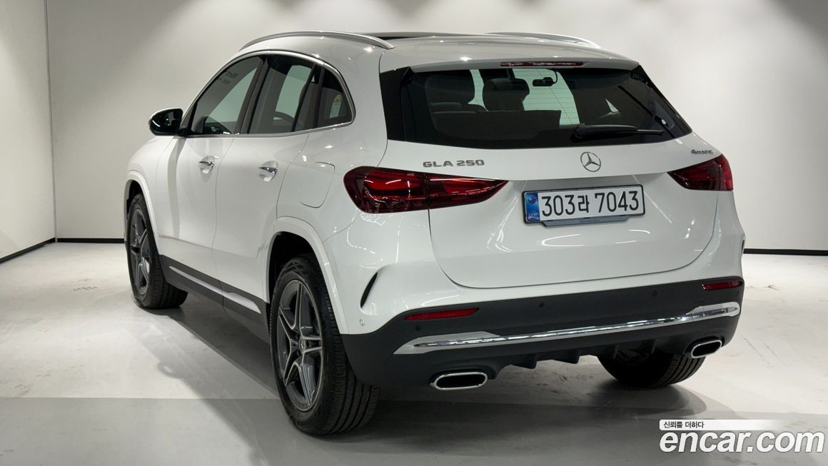 Mercedes-Benz GLA-Class GLA250 4MATIC, 2025