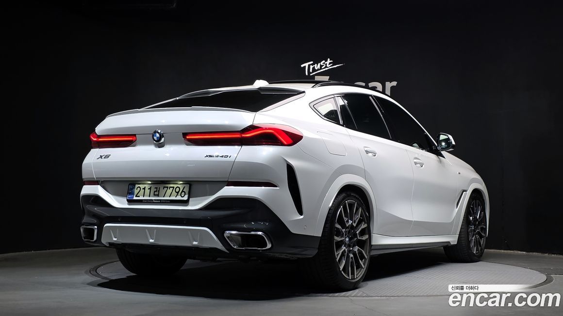 BMW X6 xDrive40i M Sport, 2025