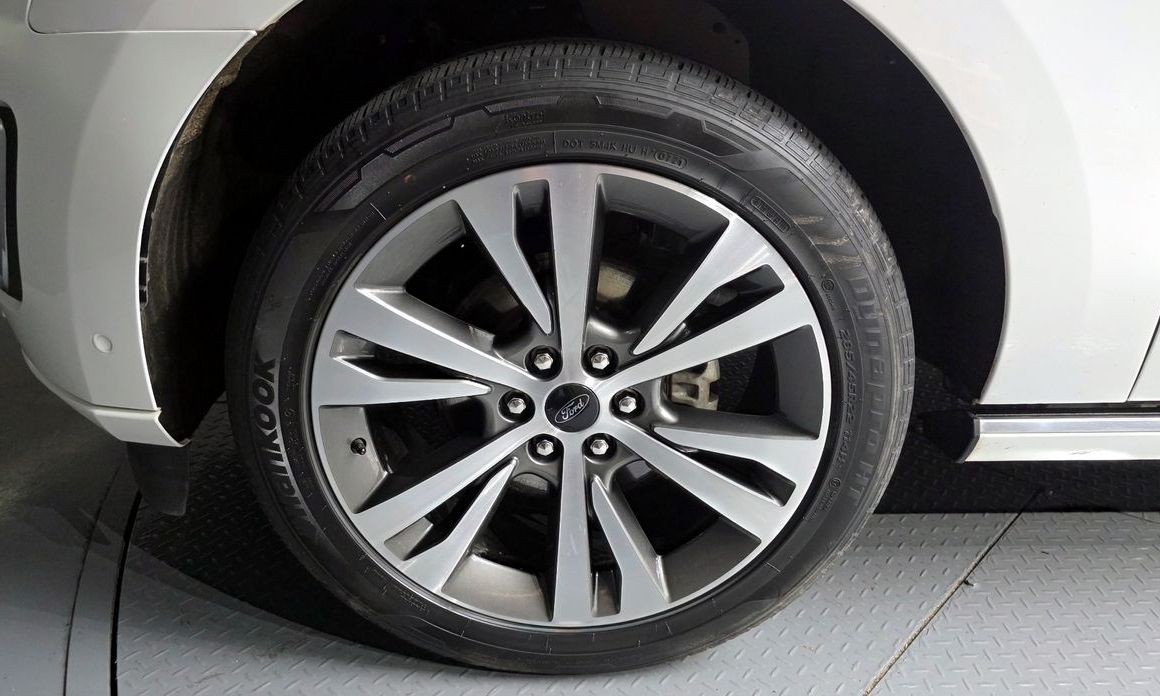 Ford Expedition Platinum 4WD, 2021
