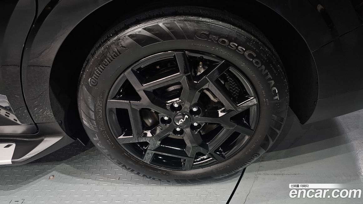 Kia Carnival 7-Seater Gravity, 2024