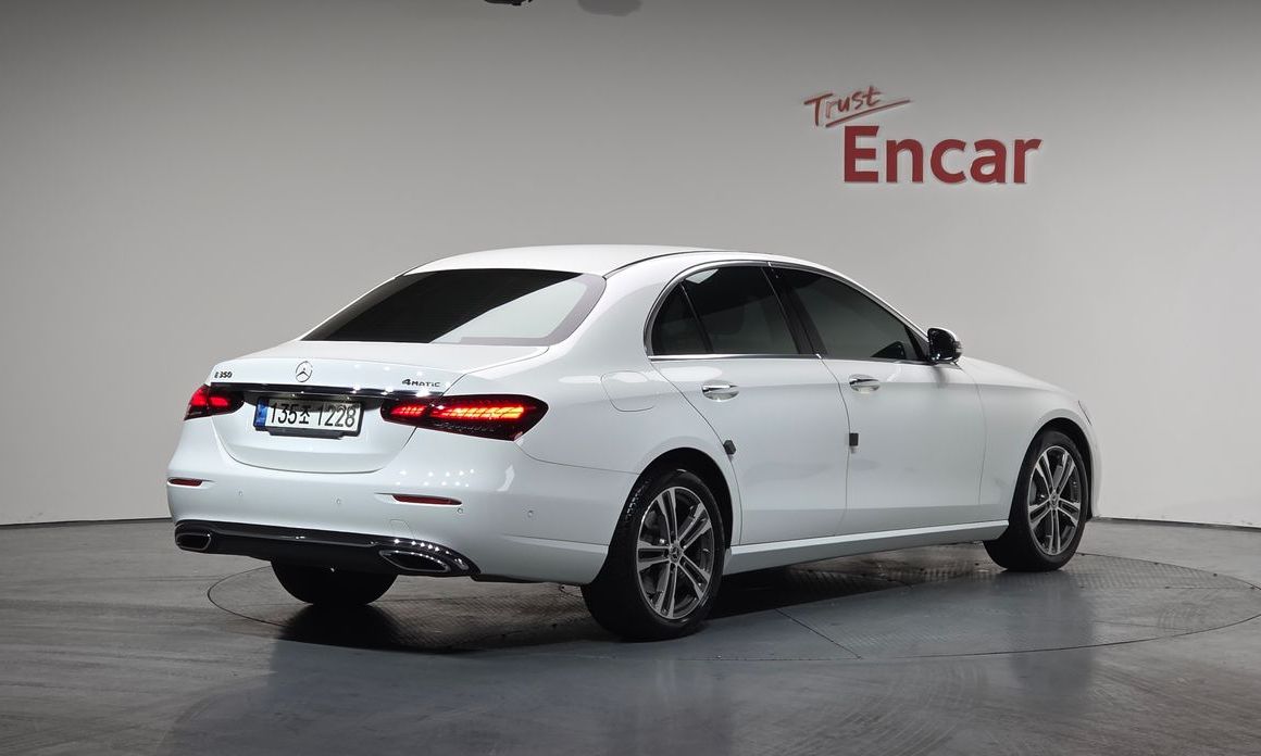Mercedes-Benz E-Class E350 4MATIC Avantgarde, 2022