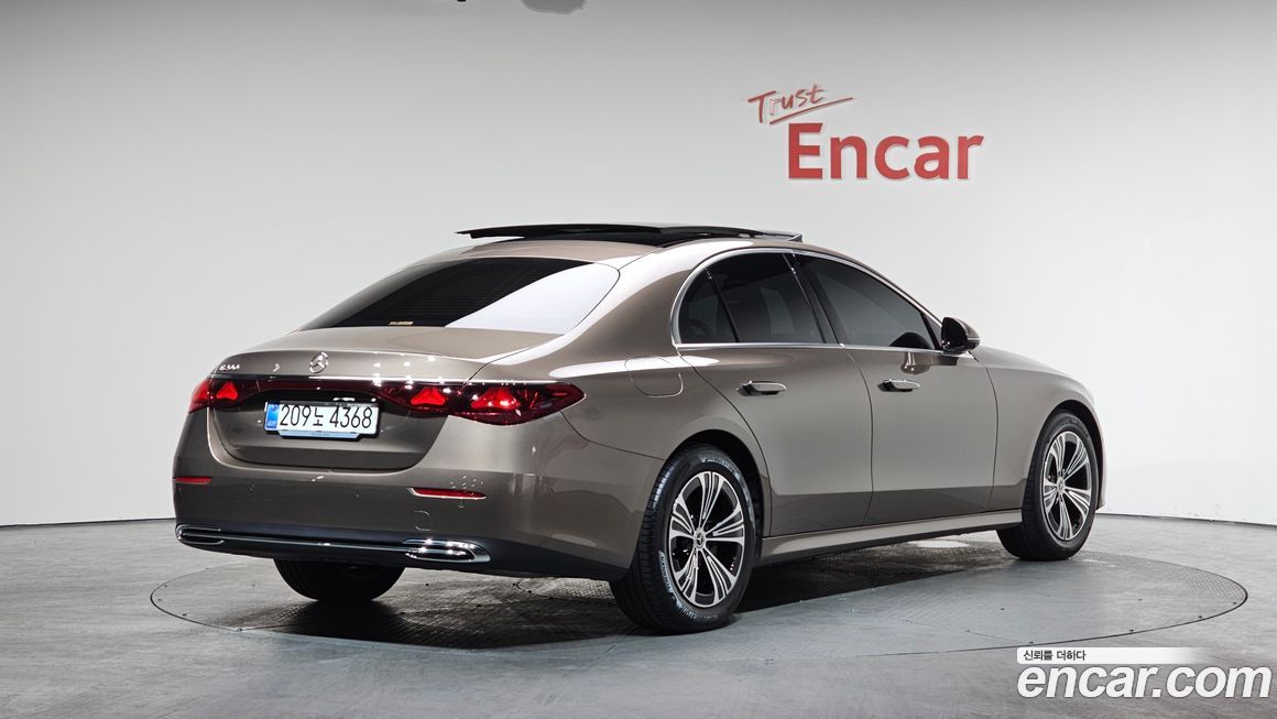 Mercedes-Benz E-Class E200 Avantgarde, 2025