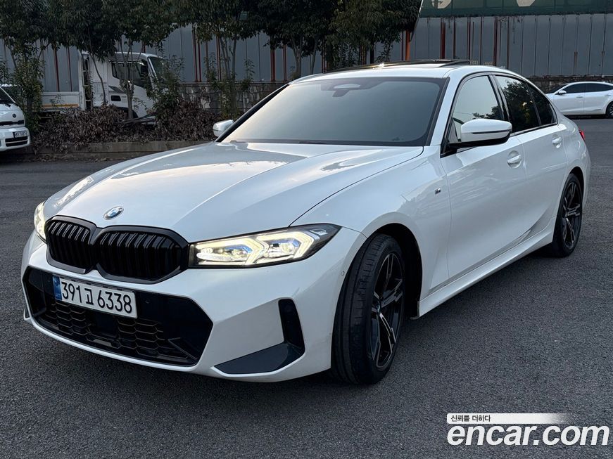 BMW 3-Series 320i M Sport, 2024