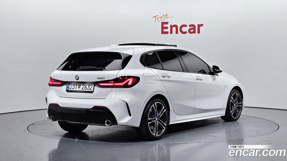 BMW 1-Series 120i M Sports, 2024