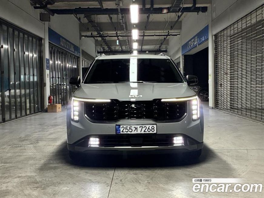 Kia Carnival 9-Seater Gravity, 2025