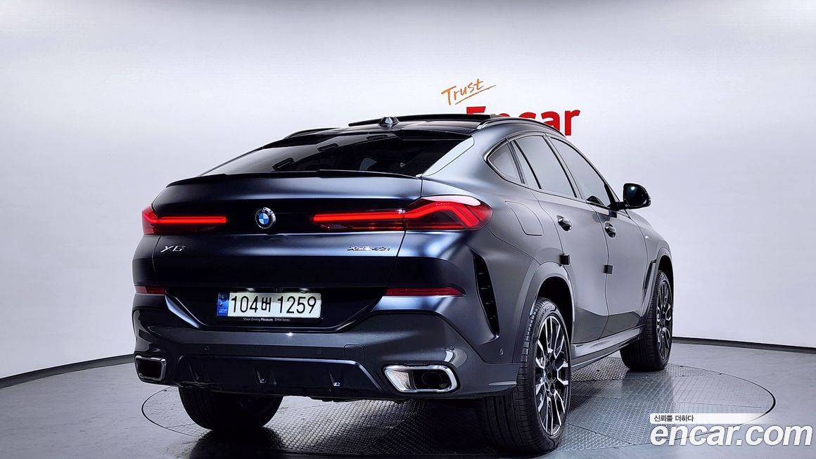 BMW X6 xDrive40i M Sport, 2024