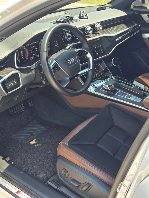 Audi A6 40 TDI Premium, 2022