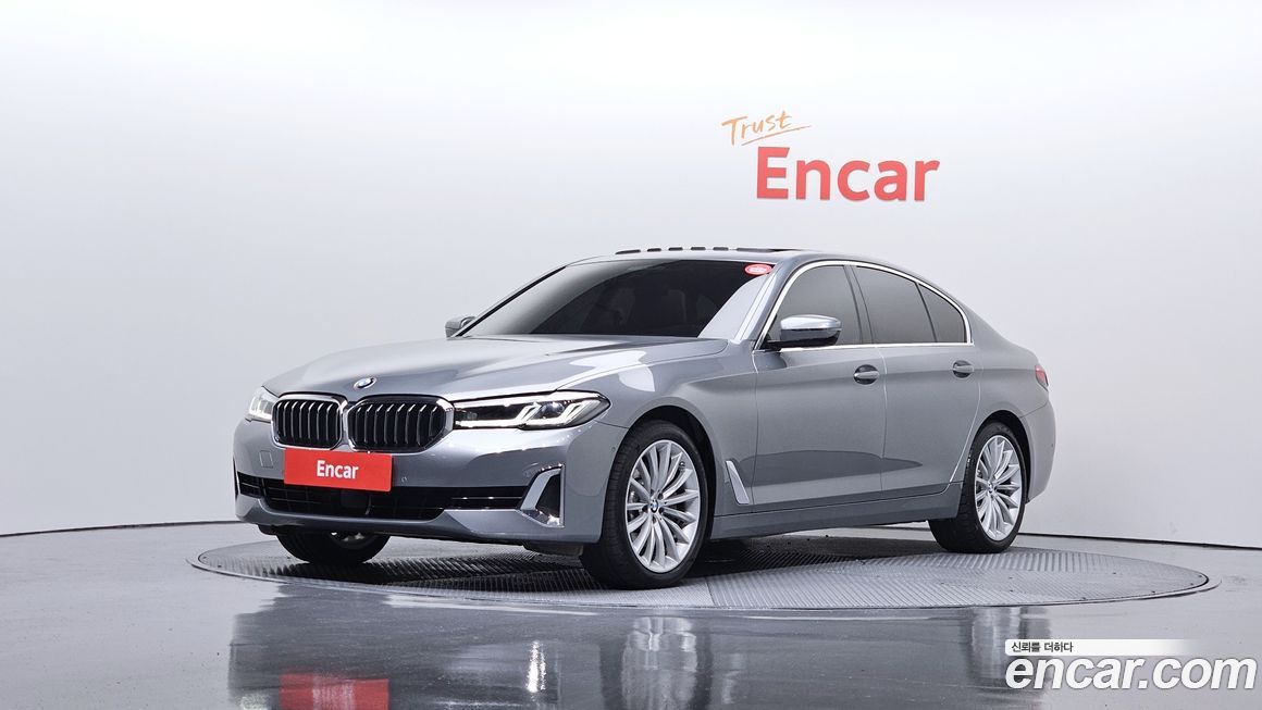 BMW 5-Series 530i xDrive Luxury, 2023