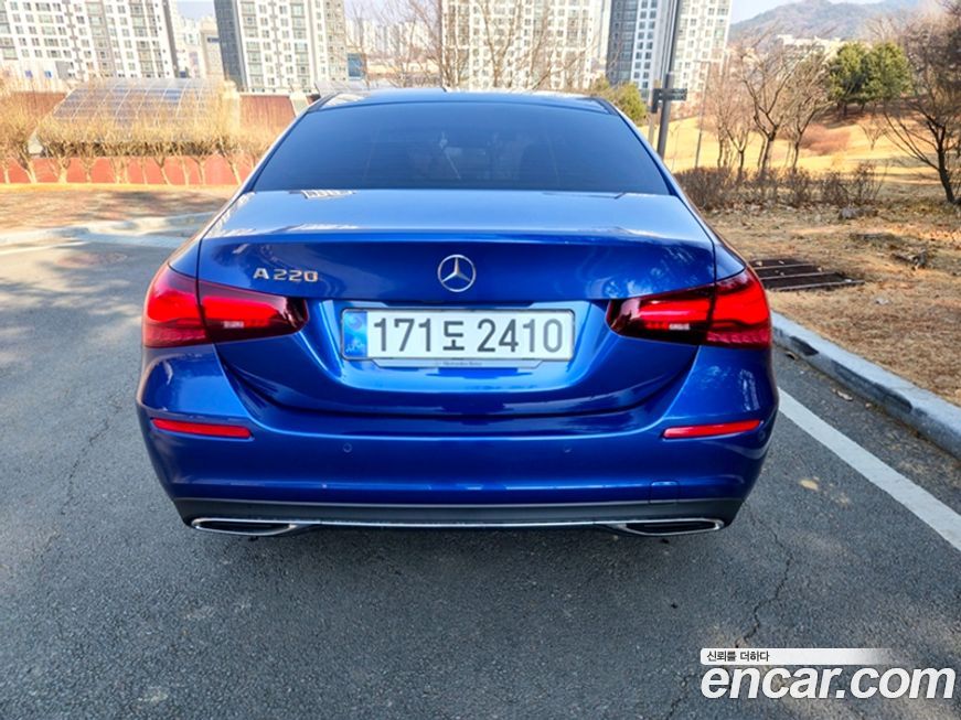 Mercedes-Benz A-Class A220 Sedan, 2025