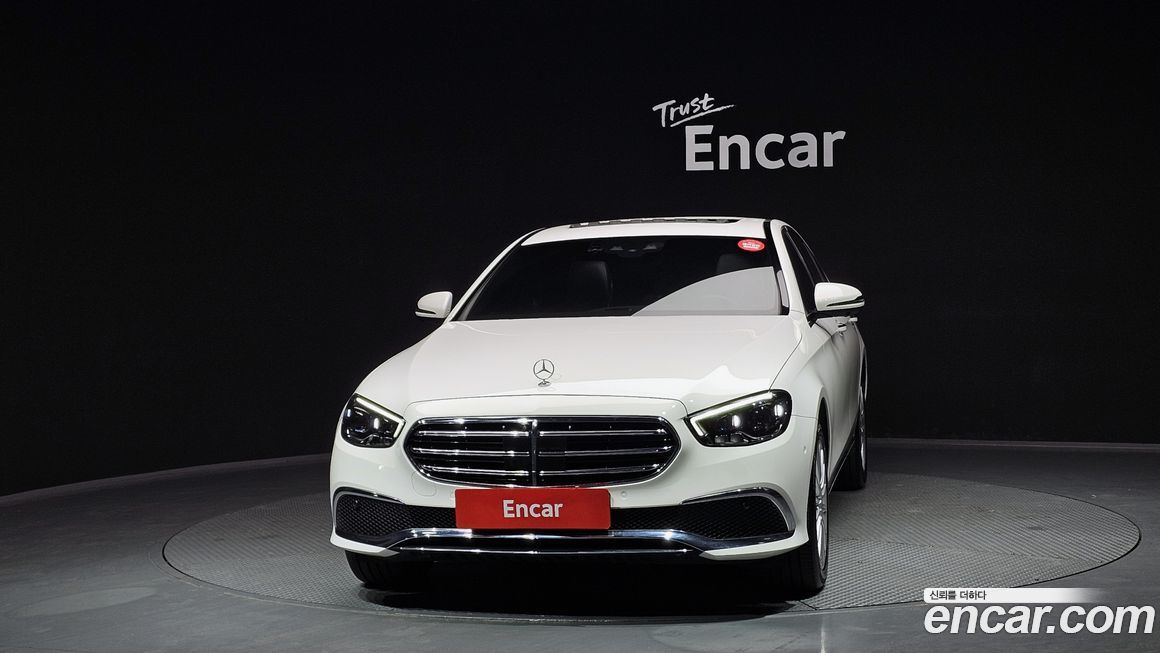 Mercedes-Benz E-Class E220d 4MATIC Exclusive, 2022