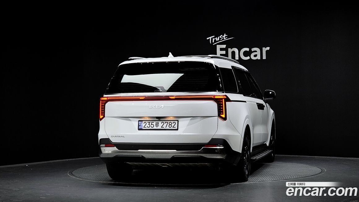 Kia Carnival 9-Seater Noblesse, 2024