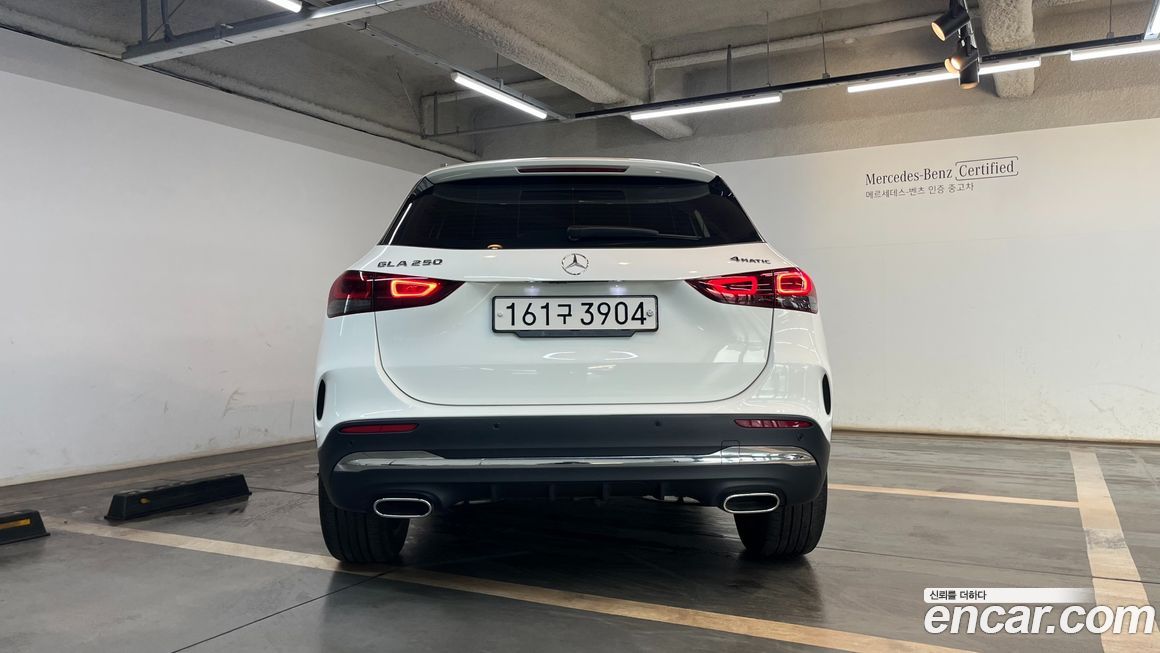 Mercedes-Benz GLA-Class GLA250 4MATIC, 2022