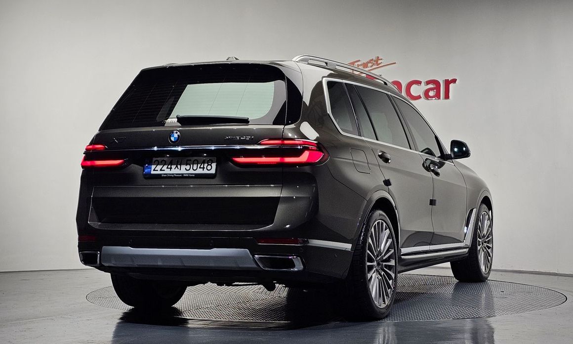 BMW X7 xDrive 40i Design Pure Excellence 6-Seater, 2023