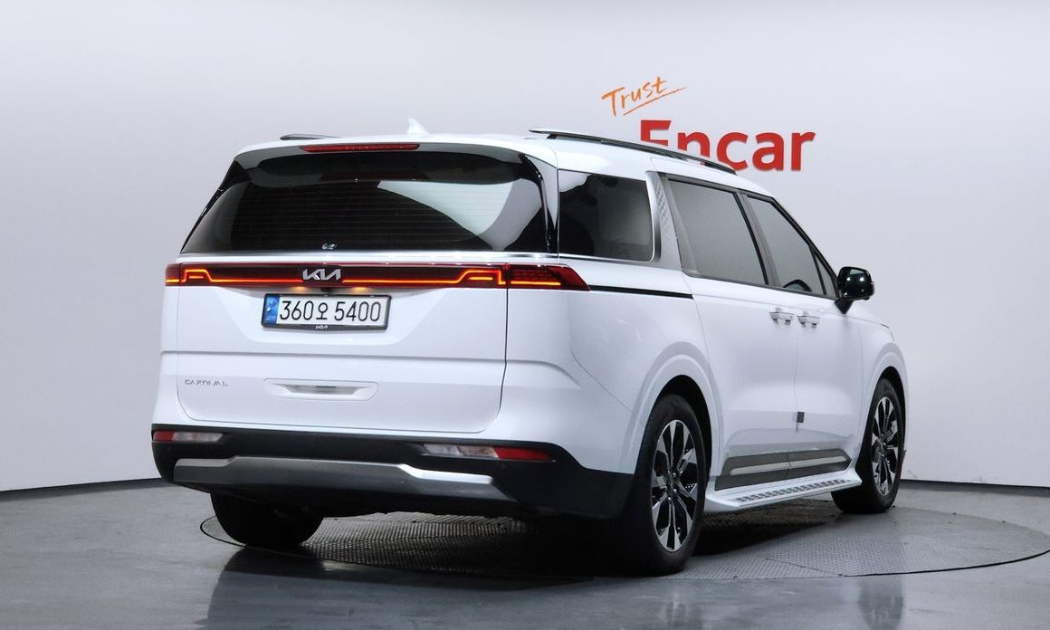 Kia Carnival 7-Seater Signature, 2022