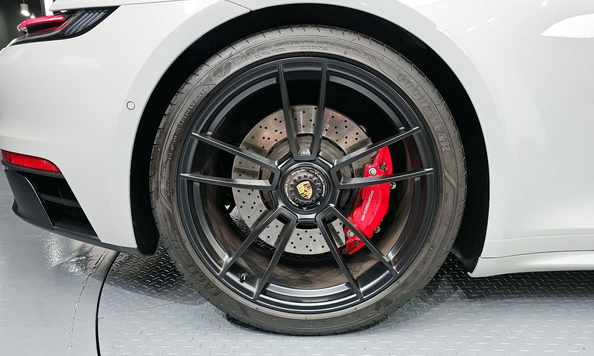 Porsche 911 Carrera GTS Cabriolet, 2022