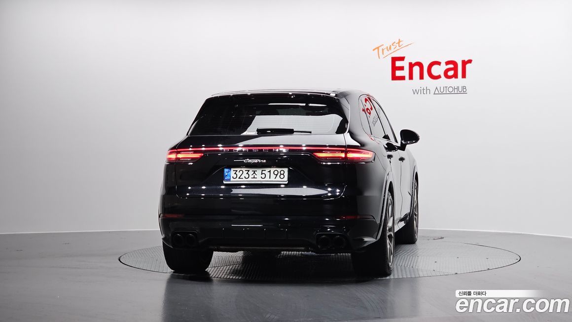 Porsche Cayenne 3.0, 2021