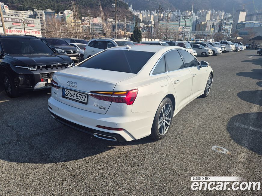 Audi A6 45 TFSI Quattro Premium, 2023