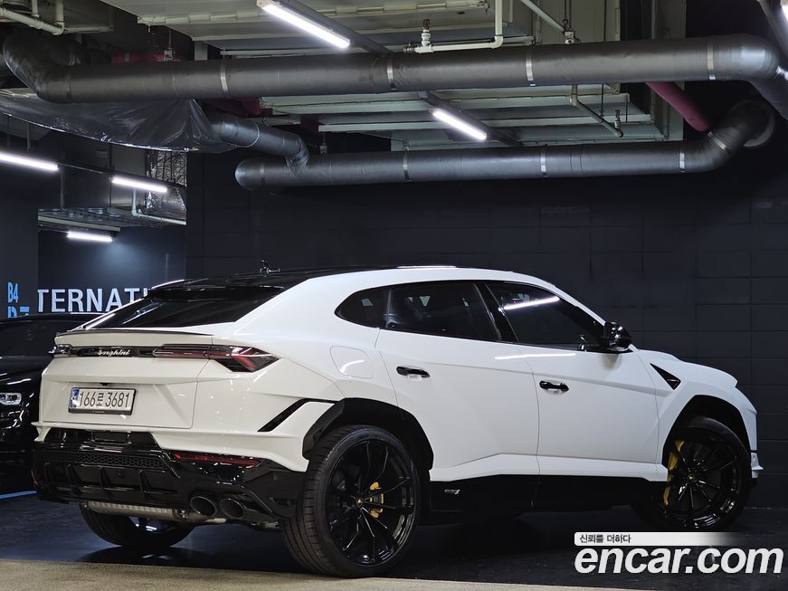 Lamborghini Urus 4.0 V8 S, 2023