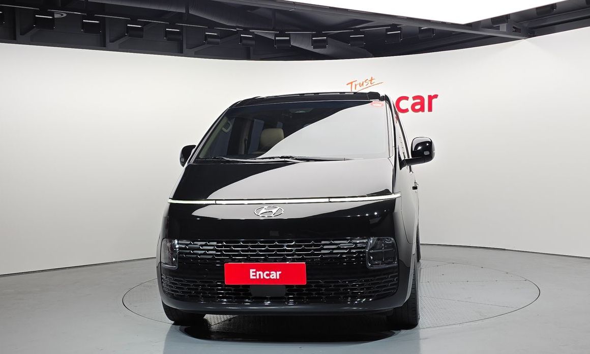 Hyundai Staria Tourer 9-Seater, 2024