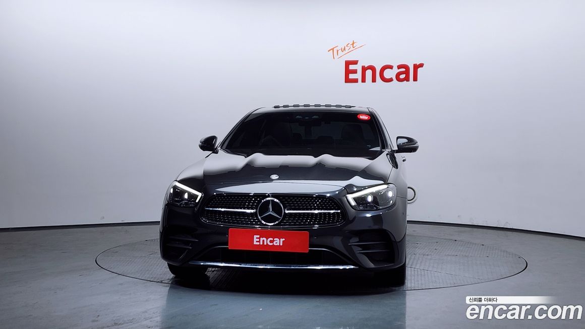 Mercedes-Benz E-Class E220d 4MATIC AMG Line, 2022