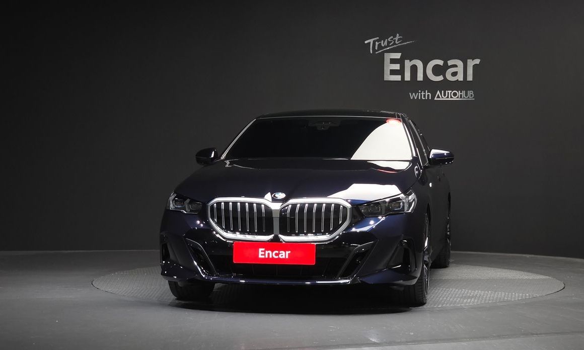 BMW 5-Series 530i xDrive M Sport, 2025