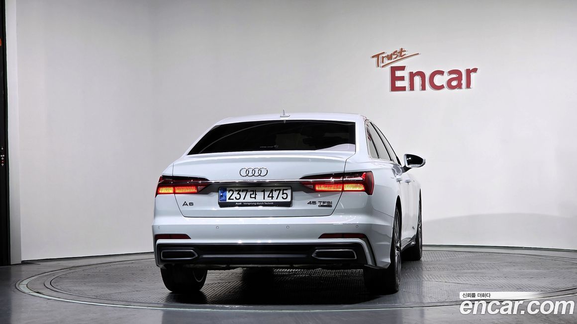 Audi A6 45 TFSI Quattro Premium, 2023