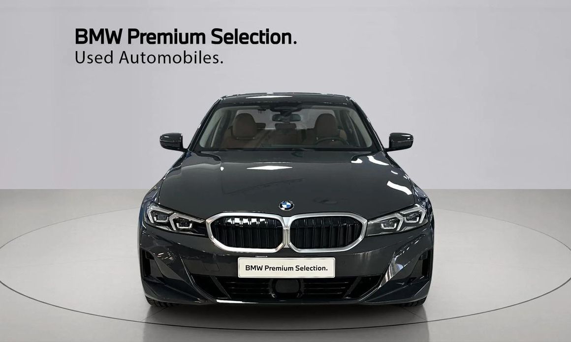 BMW 3-Series 320i, 2025