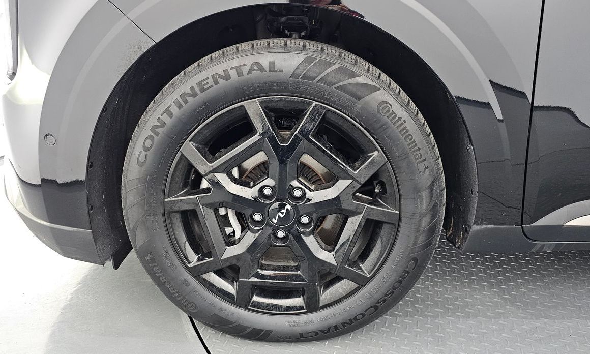 Kia Carnival 7-Seater Gravity, 2025