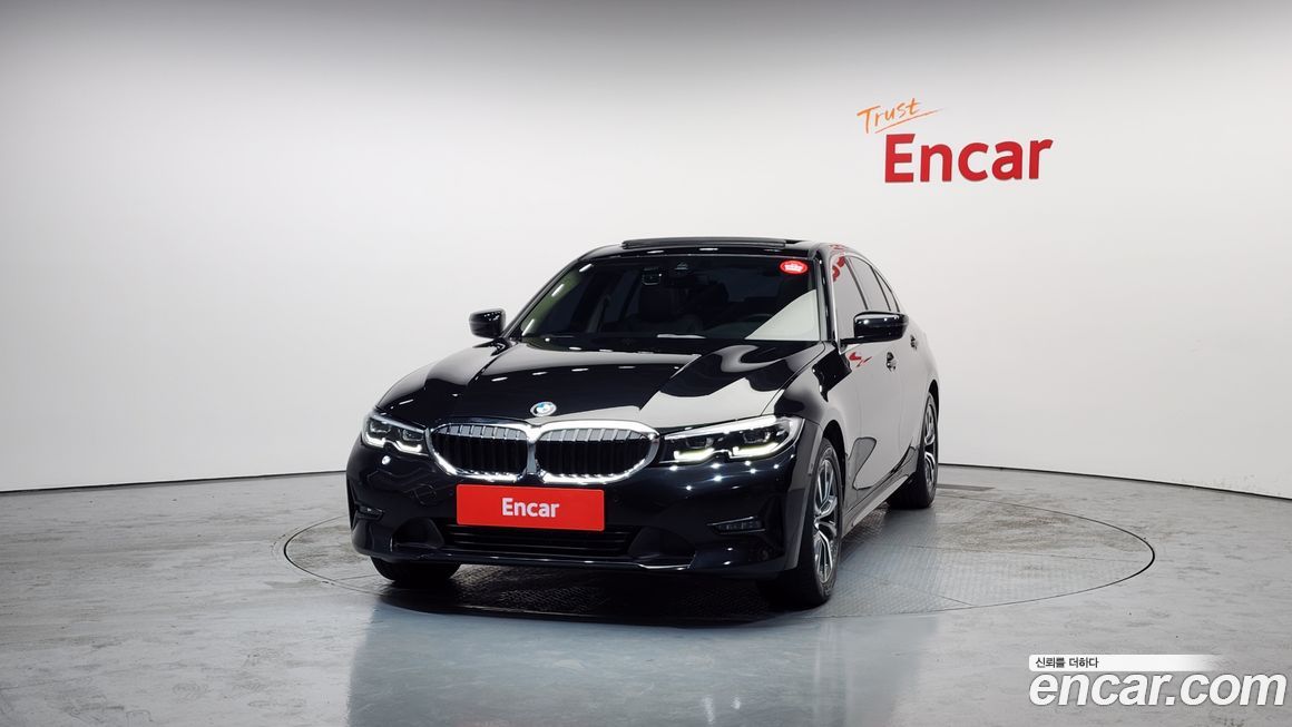 BMW 3-Series 320i, 2022