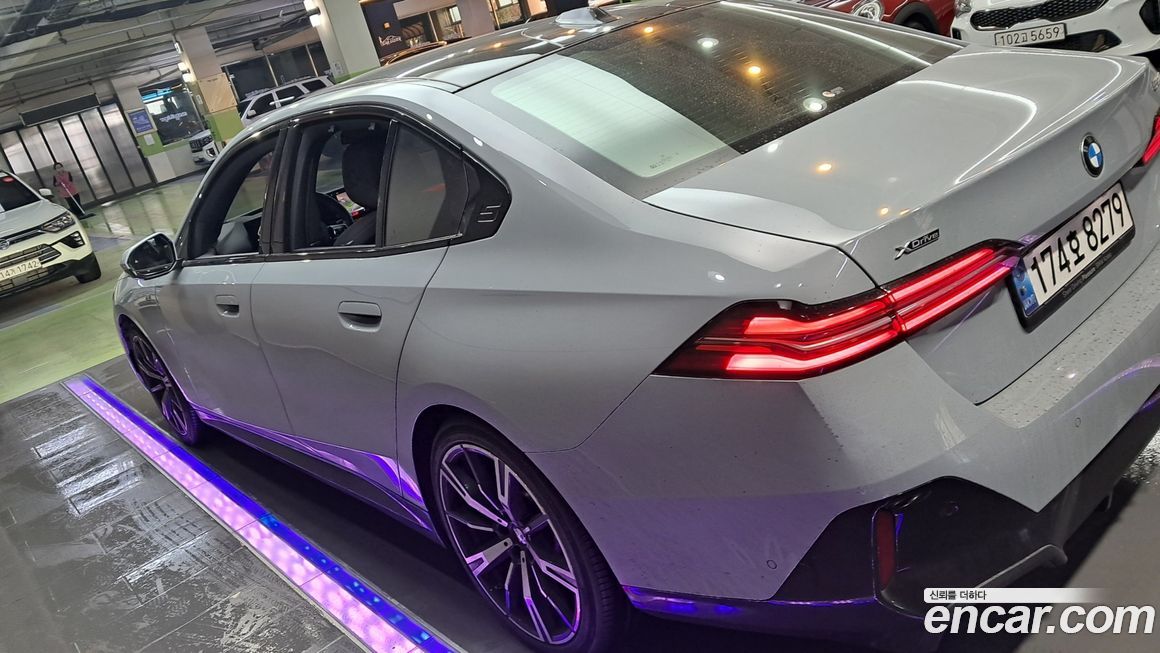 BMW 5-Series 530i xDrive M Sport, 2024