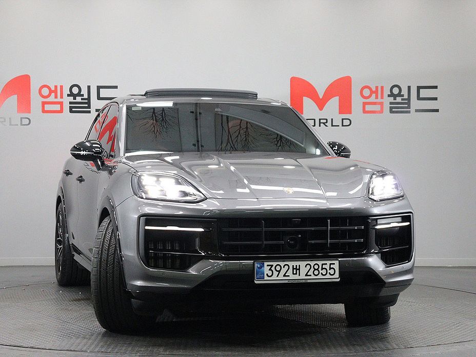 Porsche Cayenne 4.0 GTS, 2025
