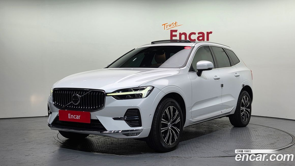 Volvo XC60 B5 Inscription, 2022