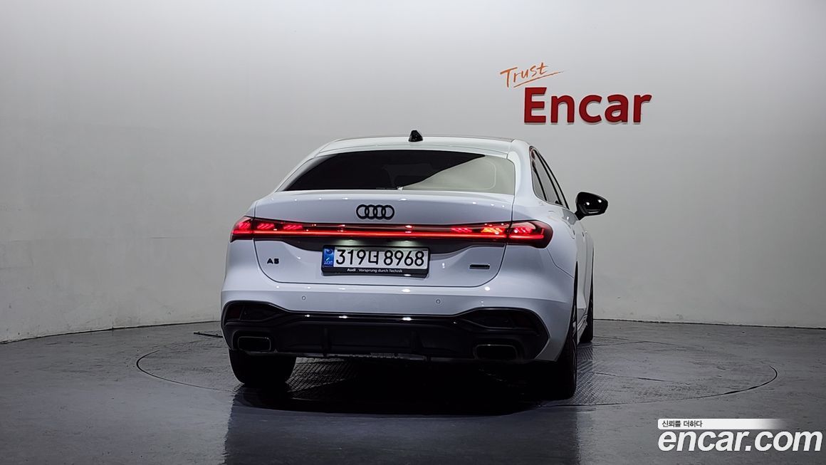 Audi A5 45 TFSI Quattro S Line, 2025