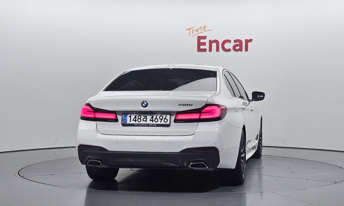BMW 5-Series 520i M Sport, 2023