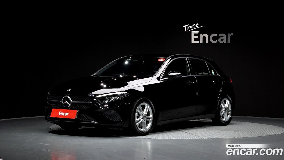 Mercedes-Benz A-Class A220 Hatchback, 2024