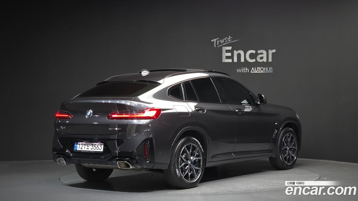 BMW X4 xDrive20i M Sport, 2022
