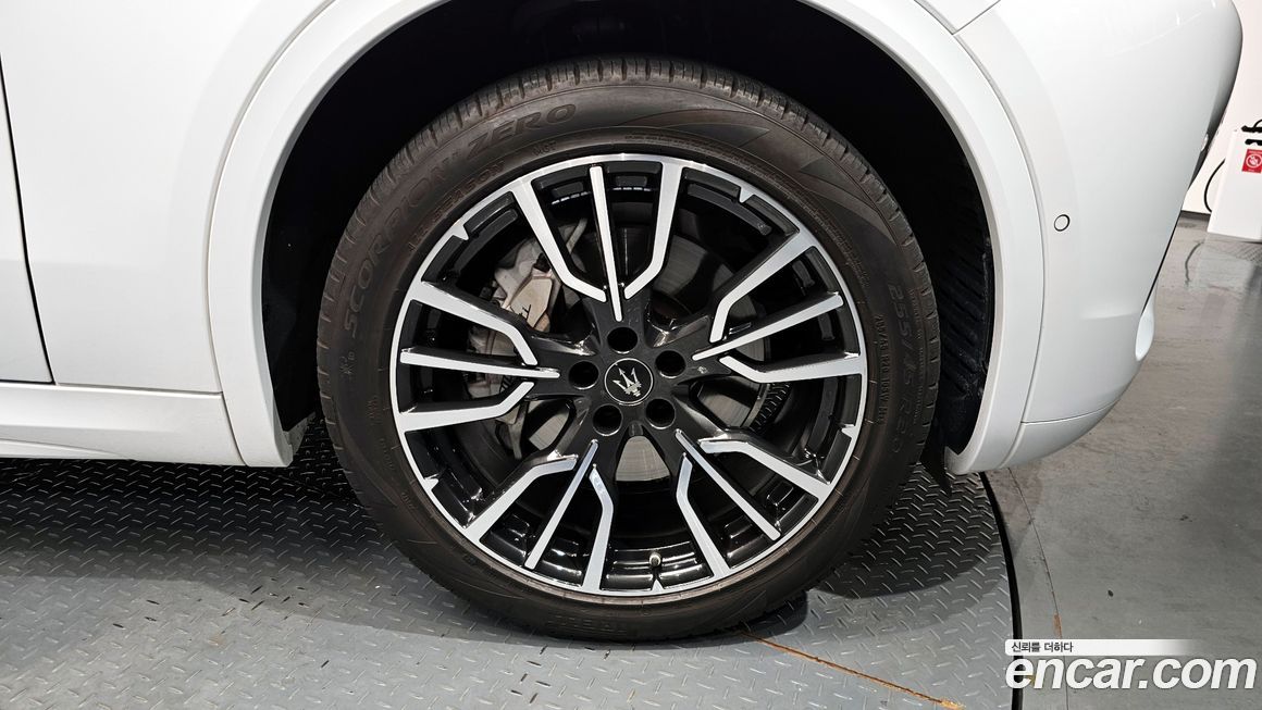 Maserati Grecale 2.0 AWD GT, 2023