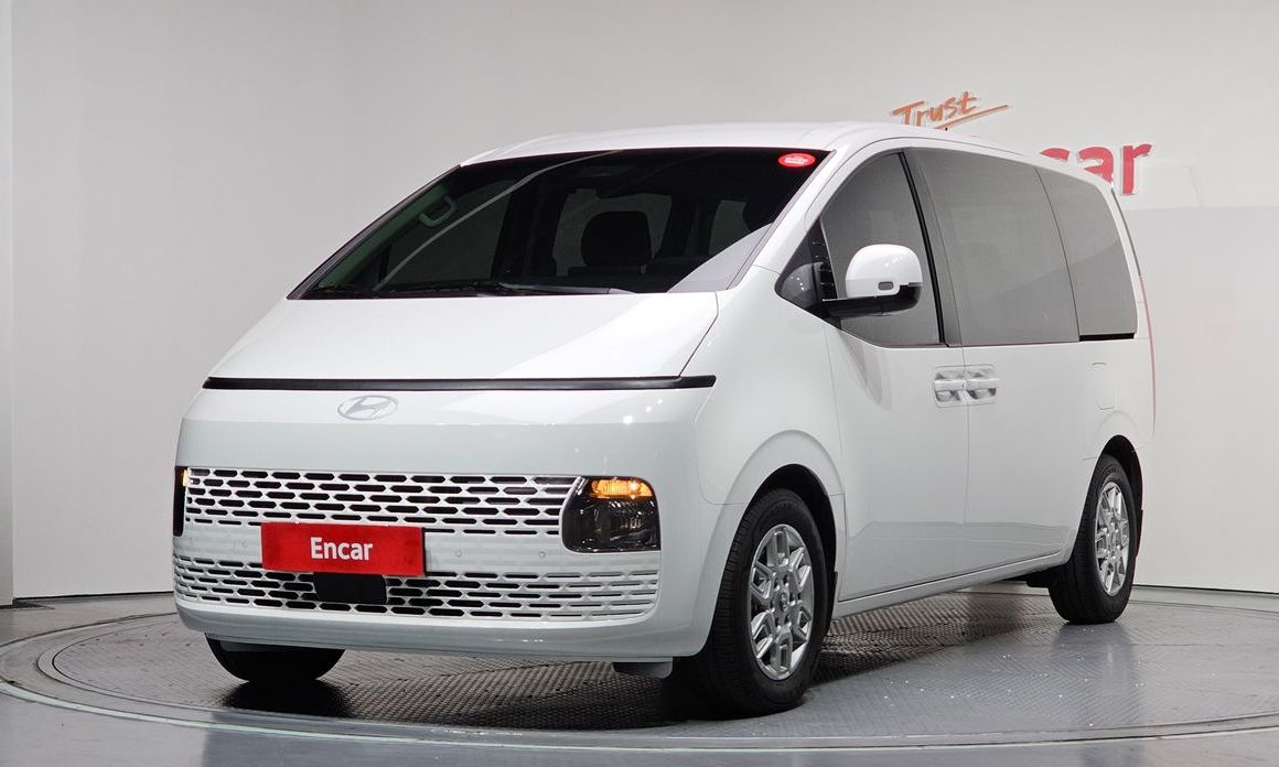 Hyundai Staria Tourer 9-Seater, 2025