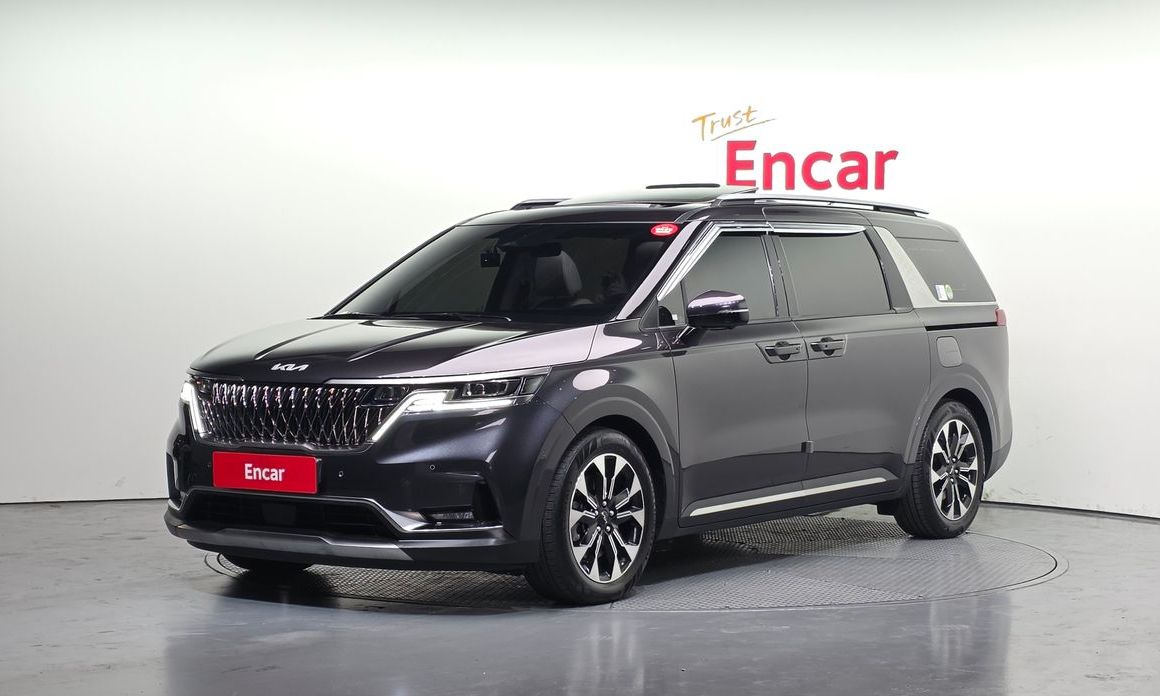 Kia Carnival 9-Seater Signature, 2023
