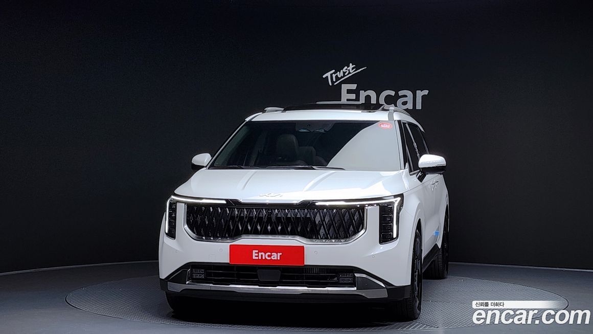 Kia Carnival 9-Seater Signature, 2024