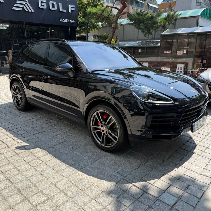Porsche Cayenne 3.0 PLATINUM EDITION, 2022