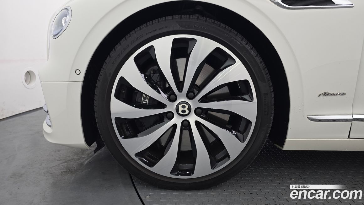 Bentley Flying Spur 4.0 Azure, 2024