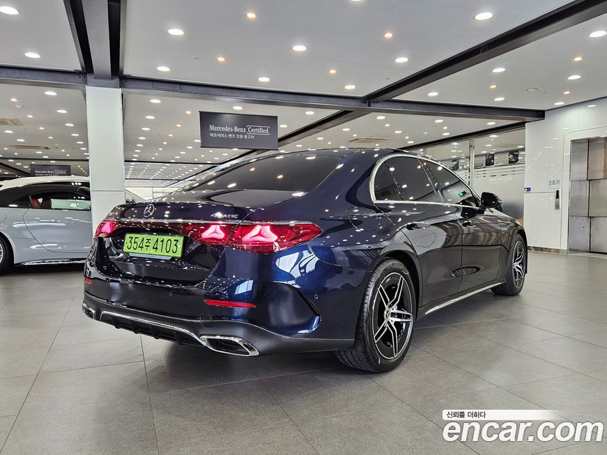 Mercedes-Benz E-Class E300 4MATIC AMG Line, 2024