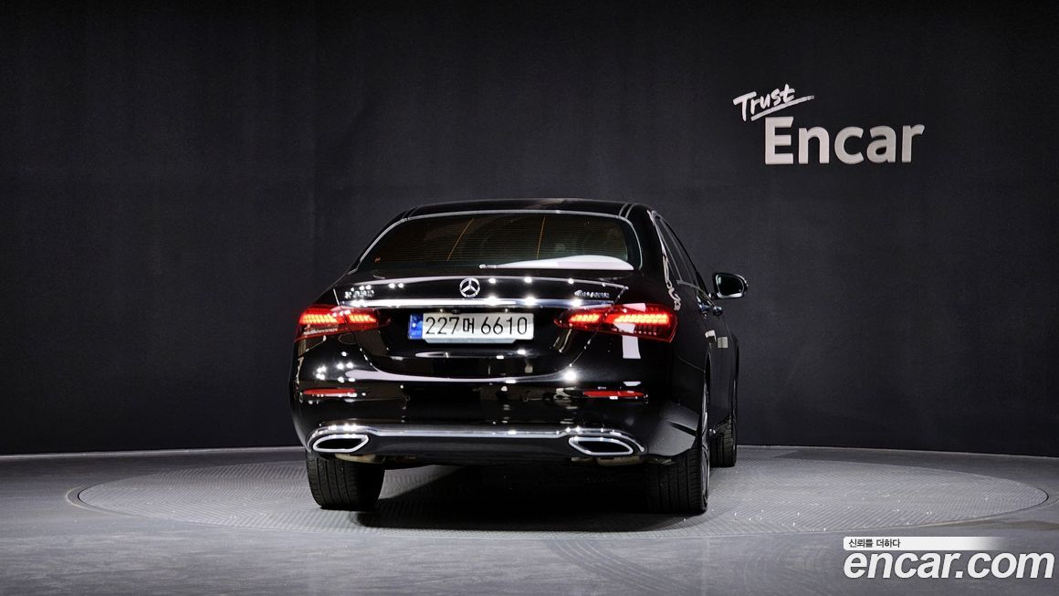 Mercedes-Benz E-Class E350 4MATIC Exclusive, 2023