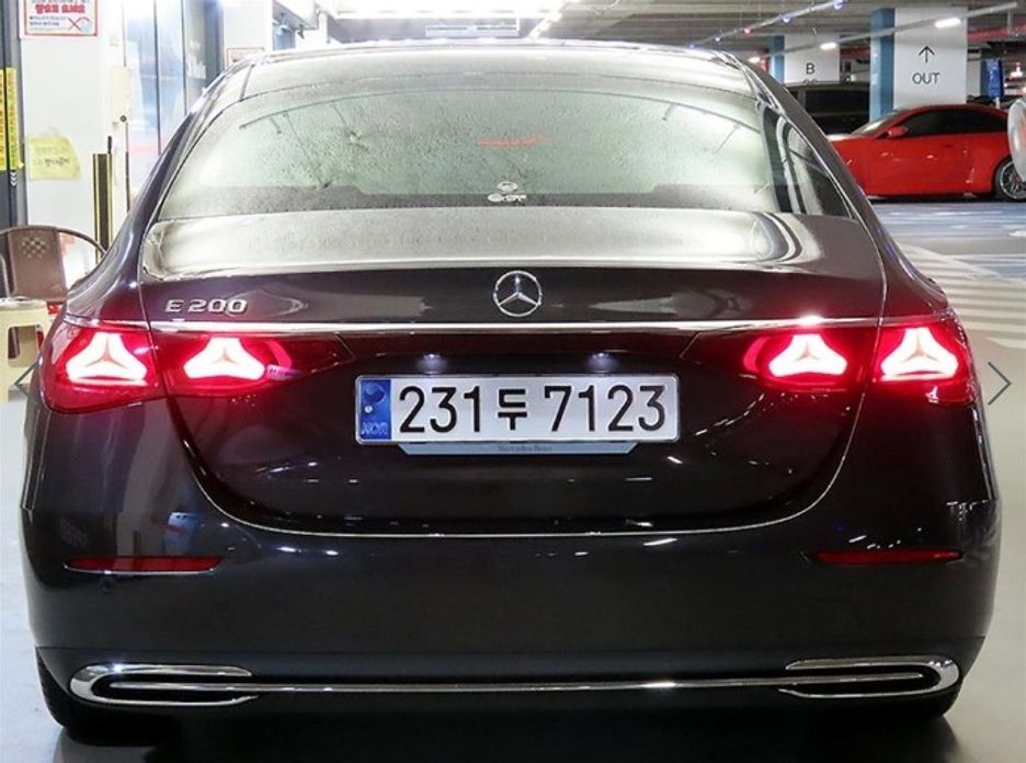 Mercedes-Benz E-Class E200 Avantgarde, 2024