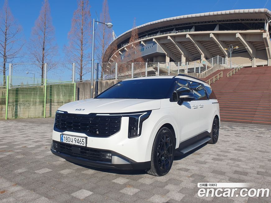 Kia Carnival 9-Seater Gravity, 2025