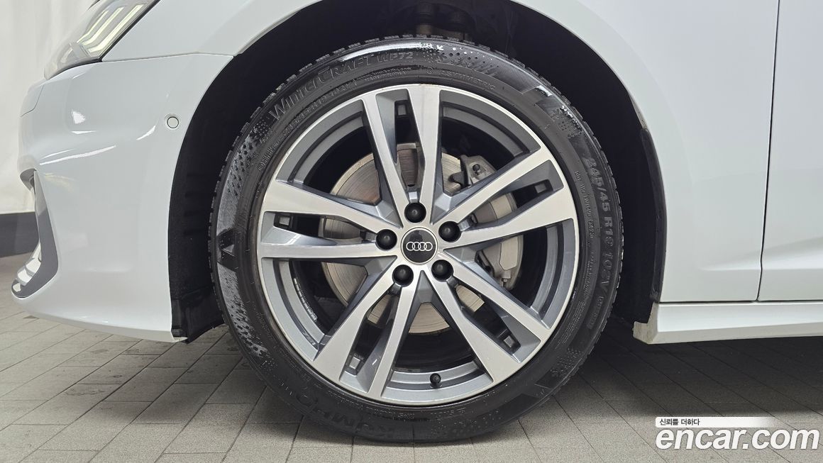 Audi A6 45 TFSI Quattro Premium, 2023